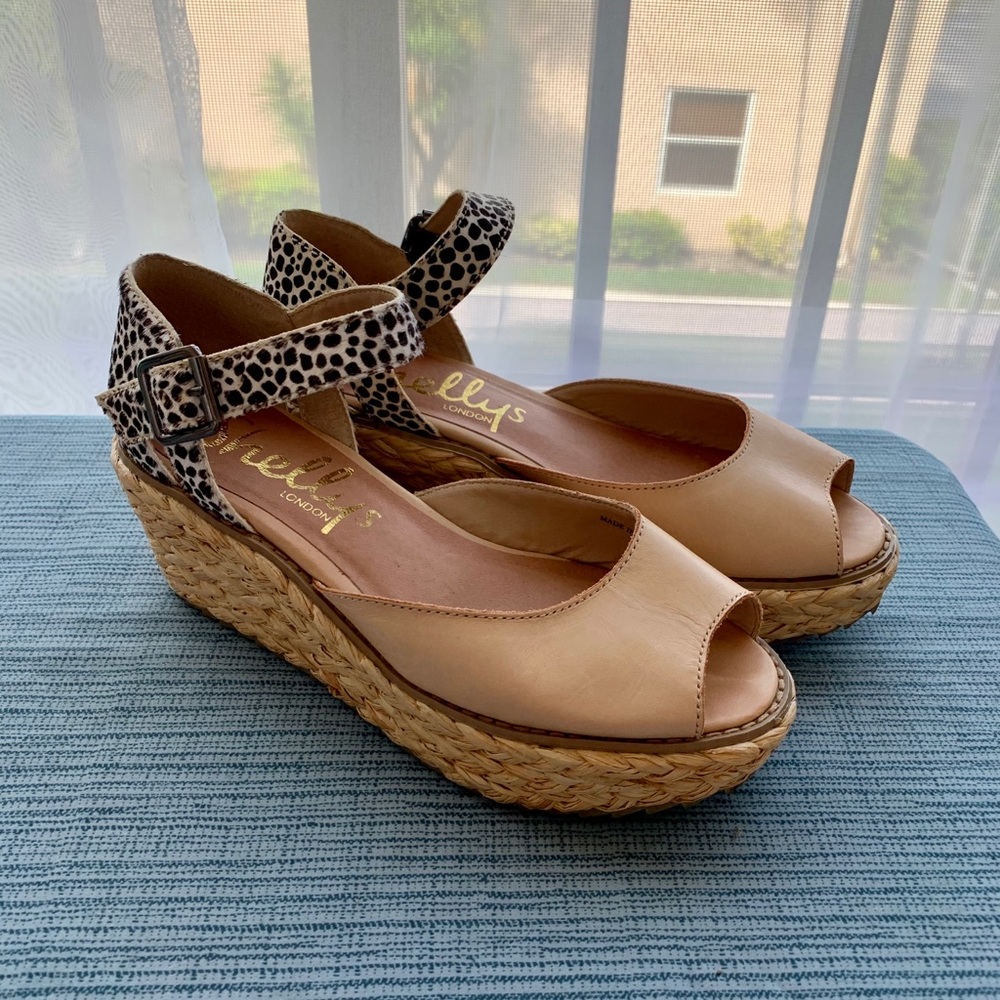 SALLY LONDON SANDALS (Size US 8)